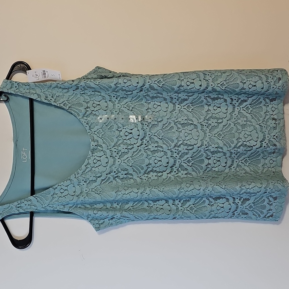 NWT LOFT Lace Front Tank Size Small